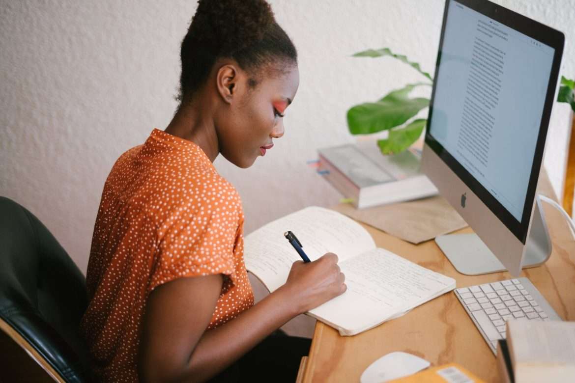 freelance writer Top 10 Ways to Get Clients As a Freelance Writer In Nigeria