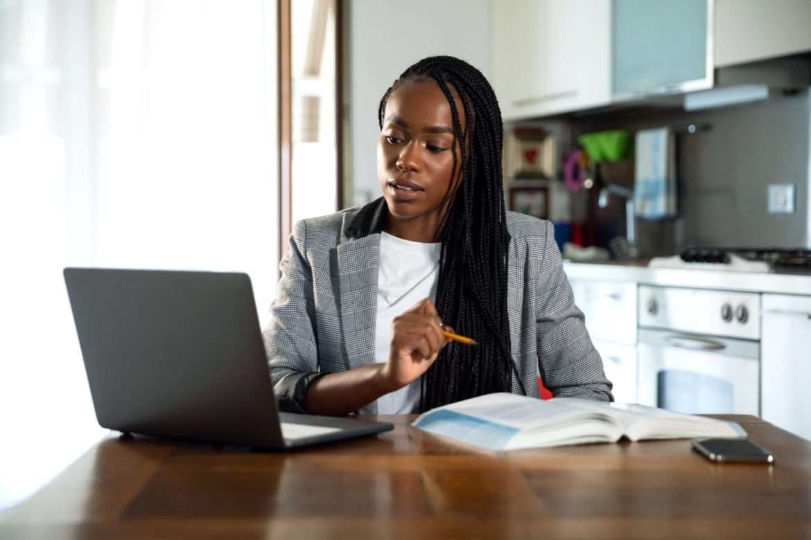 tax accountant Find out if you’re eligible to pay taxes in Nigeria and learn how to file your taxes if you’re eligible.